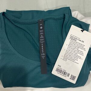 New with tags mens Lulu lemon xxl teal fast and free short sleeve breath tee